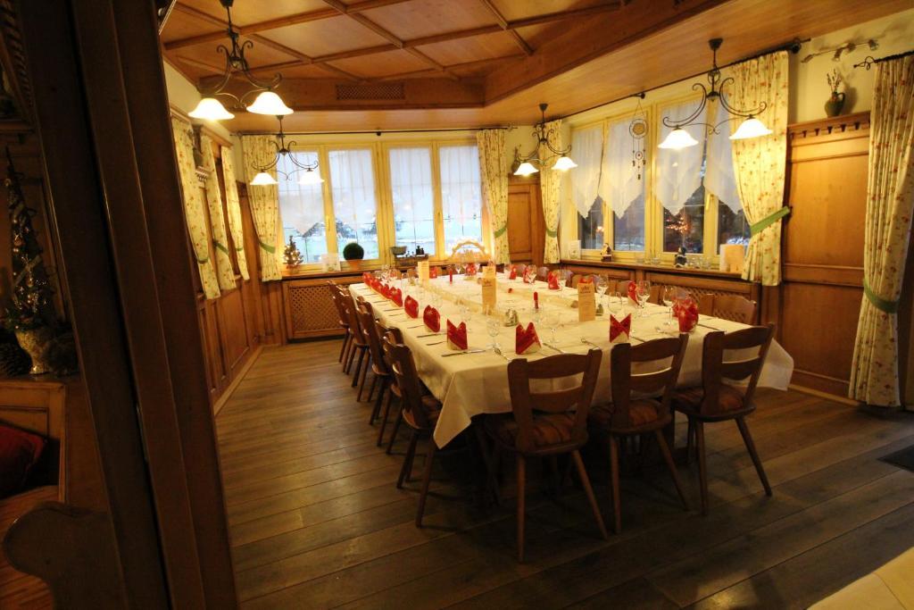 Hotel Krone Stuehlingen - Das Tor Zum Suedschwarzwald Eksteriør bilde