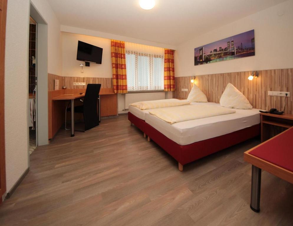 Hotel Krone Stuehlingen - Das Tor Zum Suedschwarzwald Eksteriør bilde
